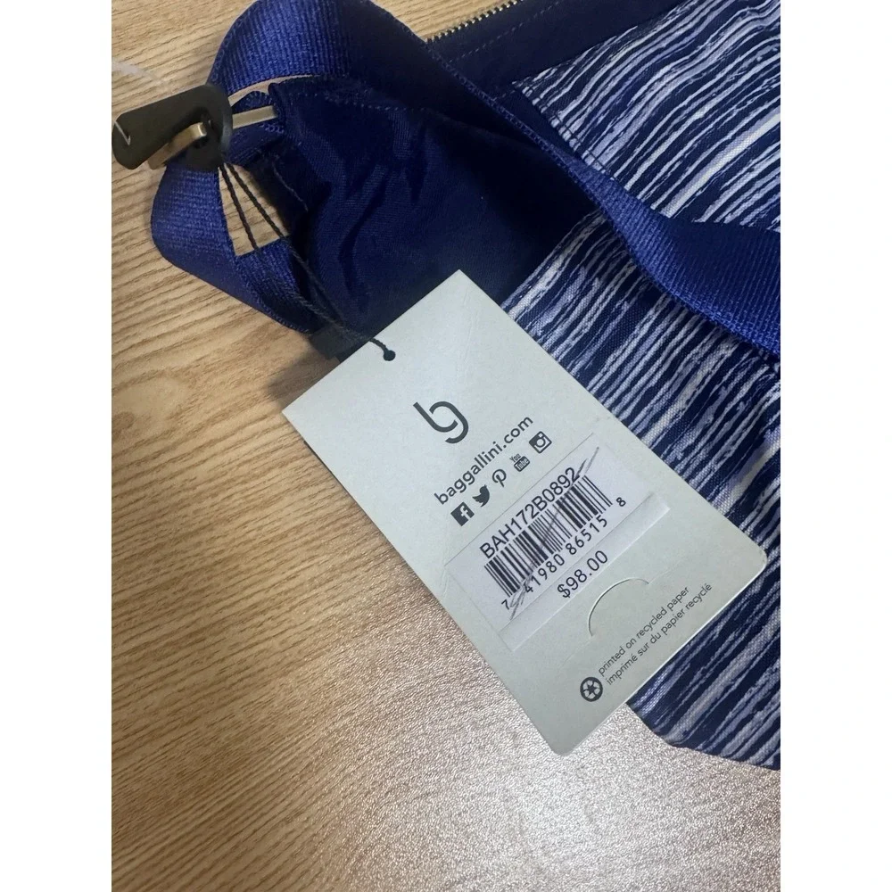 Baggallini Bahia Hobo Crossbody Shoulder Bag Blue Striped Travel Purse‎